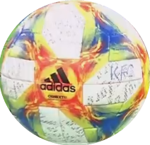 Der Ball, mit dem das Spiel begann. Der Ball, mit dem das Spiel begann.