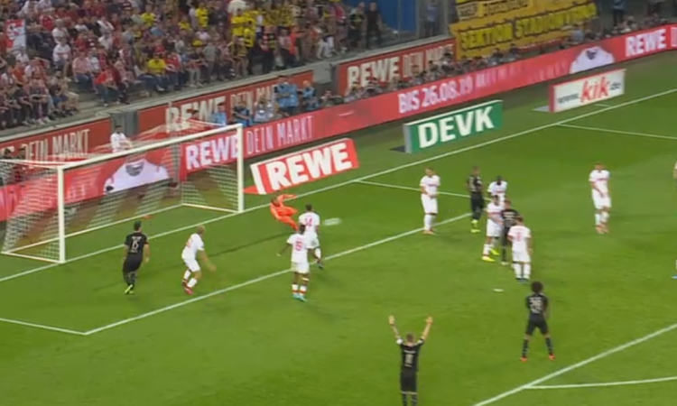 Der Sprung zum Ausgleich 1:1 für den BVB Der Sprung zum Ausgleich 1:1 für den BVB