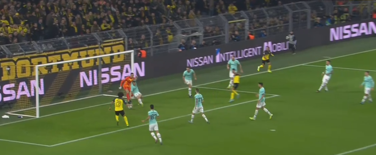 Hakimi bringt Borussia Dortmund auf die Siegerstrasse. Hakimi bringt Borussia Dortmund auf die Siegerstrasse.