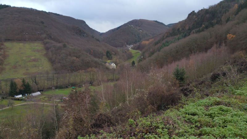 Ein romantisches Tal in der Rheinland-Pfalz