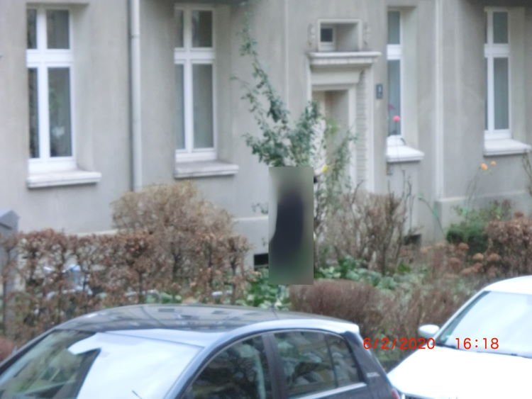 Geht es noch kürzer? Bald sind die Büsche ganz weg. Geht es noch kürzer? Bald sind die Büsche ganz weg.